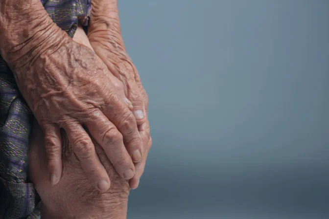 What Happens to the Body and Mind After 70: A Family Guide